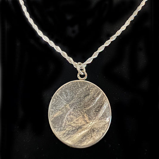 Sterling Silver wire pressed quarter round necklace