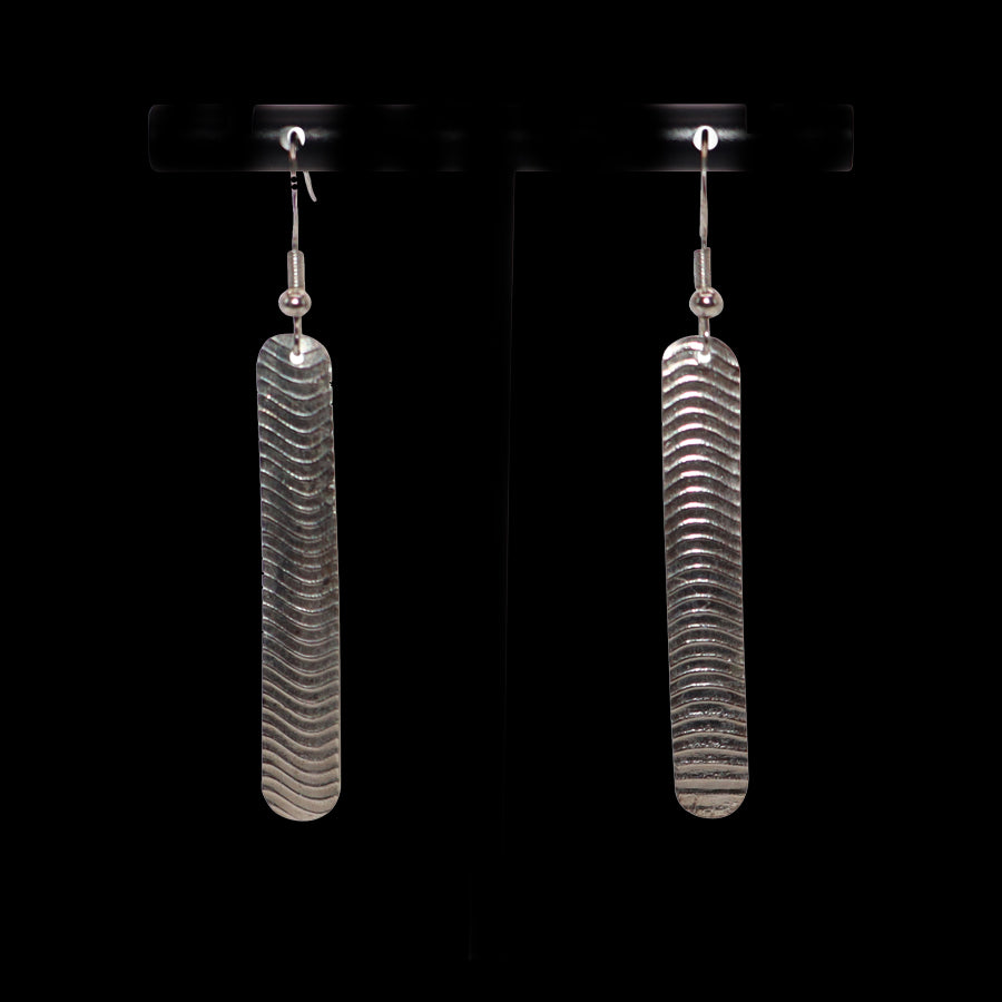 Patina ribbed silver earrings